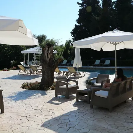 Feriested Summer Wine Friendly